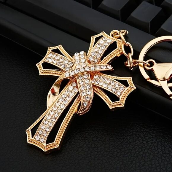 CHRISTIAN CROSS Sparkling Embellished Golden Tone Key Chain - Picture 1 of 11